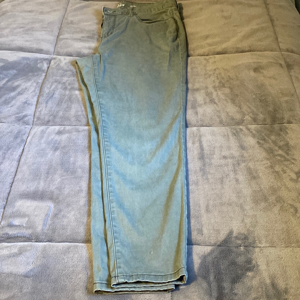 Style and Co ultra skinny army green jeans